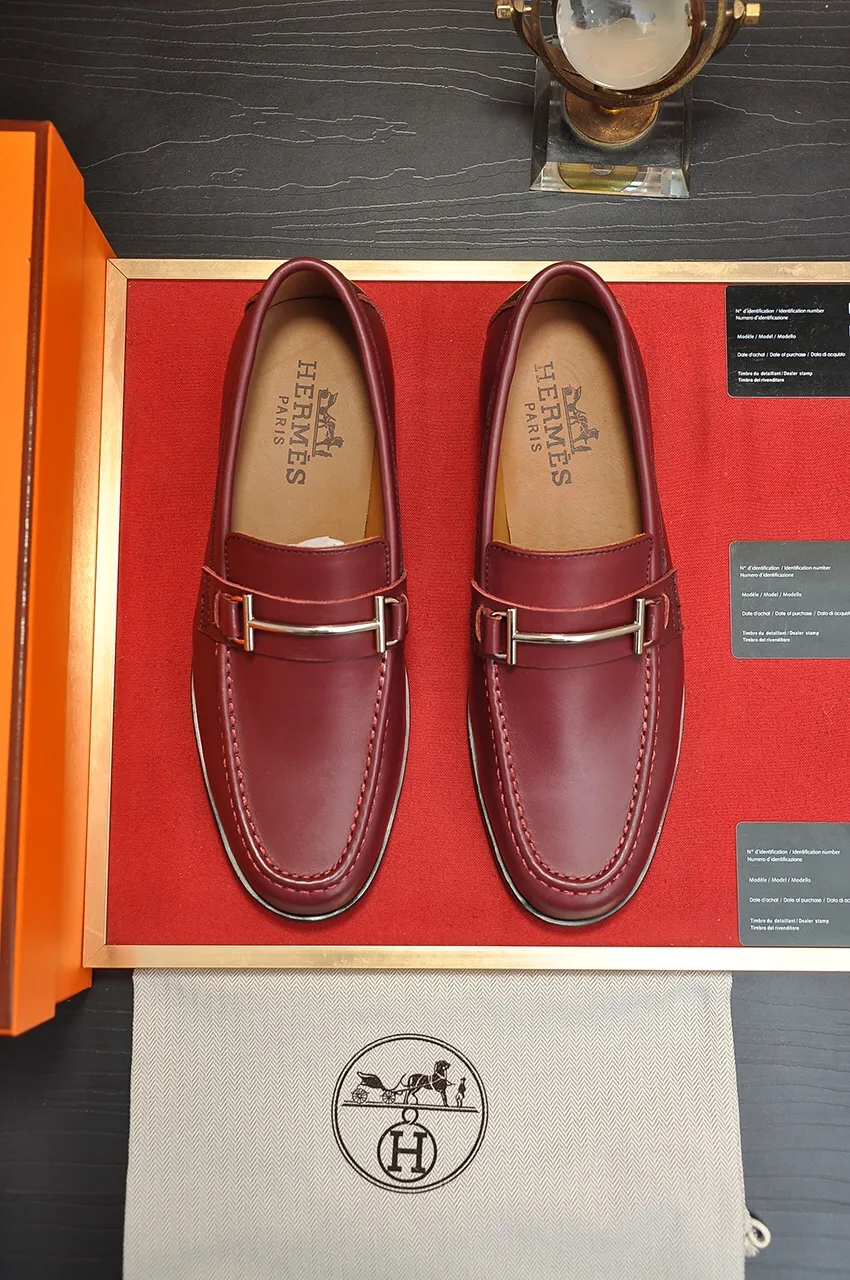 Men's shoes💰460💶[HERMES] (sheepskin lining)🍀Italian top luxury🍀He does not pursue novel styles and gorgeous colors, but attracts the favor of successful men with his flawless, elegant and classic style. Formal leather shoes This very comfortable, simple and stable style allows you to easily match any style! The pattern is absolutely 1:1 refined from the original case, and we strive for excellence in materials, imported cowhide + sheepskin lining💪💪💪extraordinary texture👍! .Black Brown Size: 38-45 (45 customized)